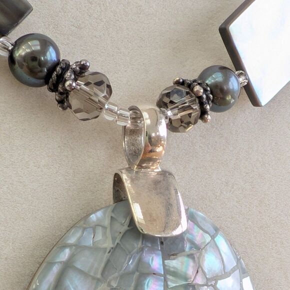 Mexico Sterling Silver & Iolite Beaded Necklace w/ MOP Inlaid Pendant & Pearls - Picture 6 of 9